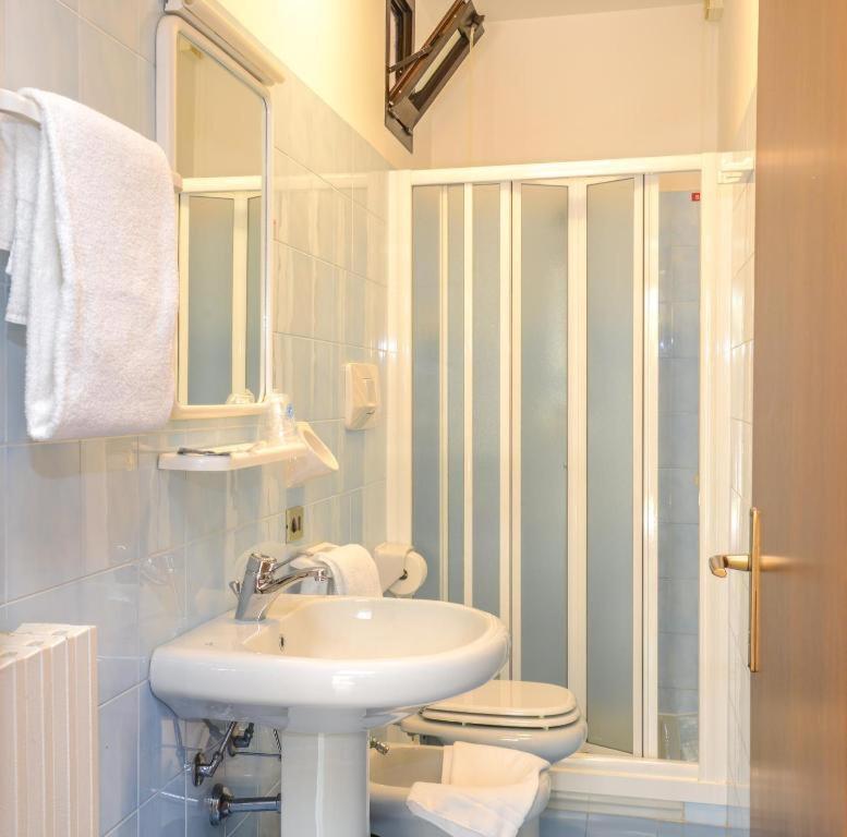 Hotel Garni Onda Torri Del Benaco Zewnętrze zdjęcie