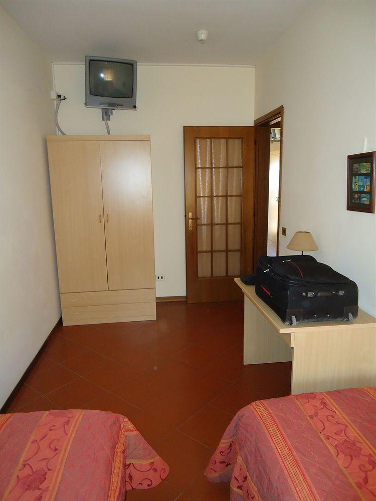 Hotel Garni Onda Torri Del Benaco Zewnętrze zdjęcie