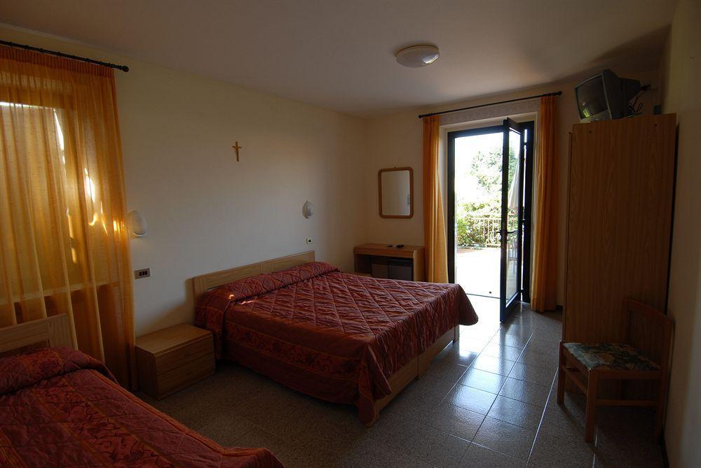 Hotel Garni Onda Torri Del Benaco Zewnętrze zdjęcie