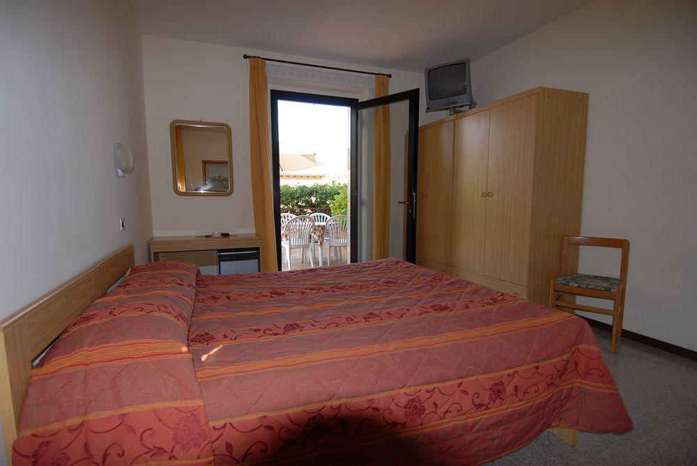 Hotel Garni Onda Torri Del Benaco Zewnętrze zdjęcie