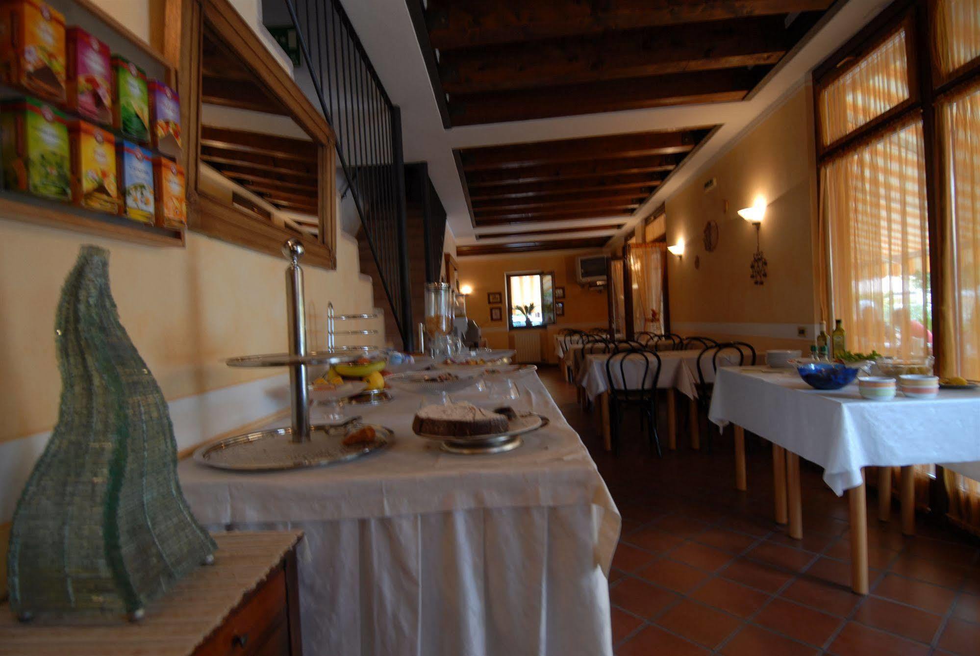 Hotel Garni Onda Torri Del Benaco Zewnętrze zdjęcie